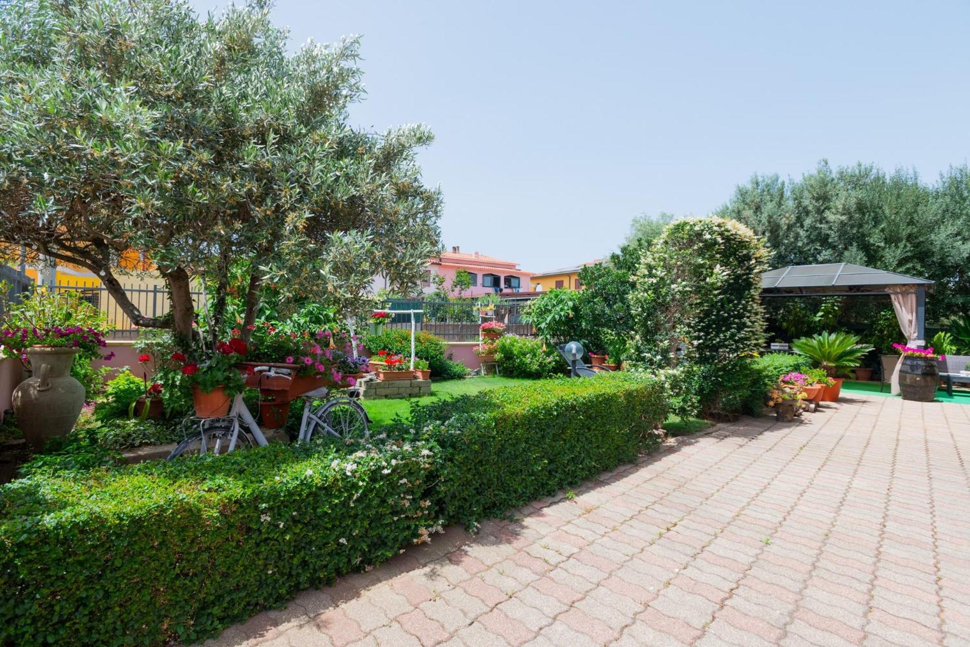 B&B L'Asfodelo Villa San Pietro Eksteriør bilde